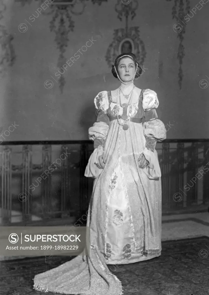 Photo shows actress Mrs. Robert Warwick (Josephine Cunningham Whittell) at the Venetian pageant which was part of the fine arts ball arranged by the Society of Beaux Arts Architects, held at the Hotel Astor, New York City on February 20, 1914. . 