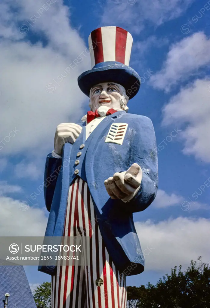 1980s America -  Uncle Sam Fast Food symbol, Toledo, Ohio 1988. 