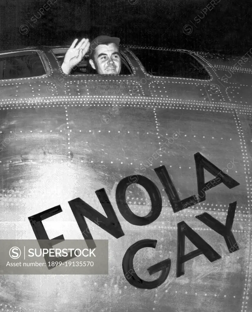 Japan/USA: Colonel Paul Tibbets waving from the Enola Gay's cockpit before taking off for the bombing of Hiroshima, 6 August 1945