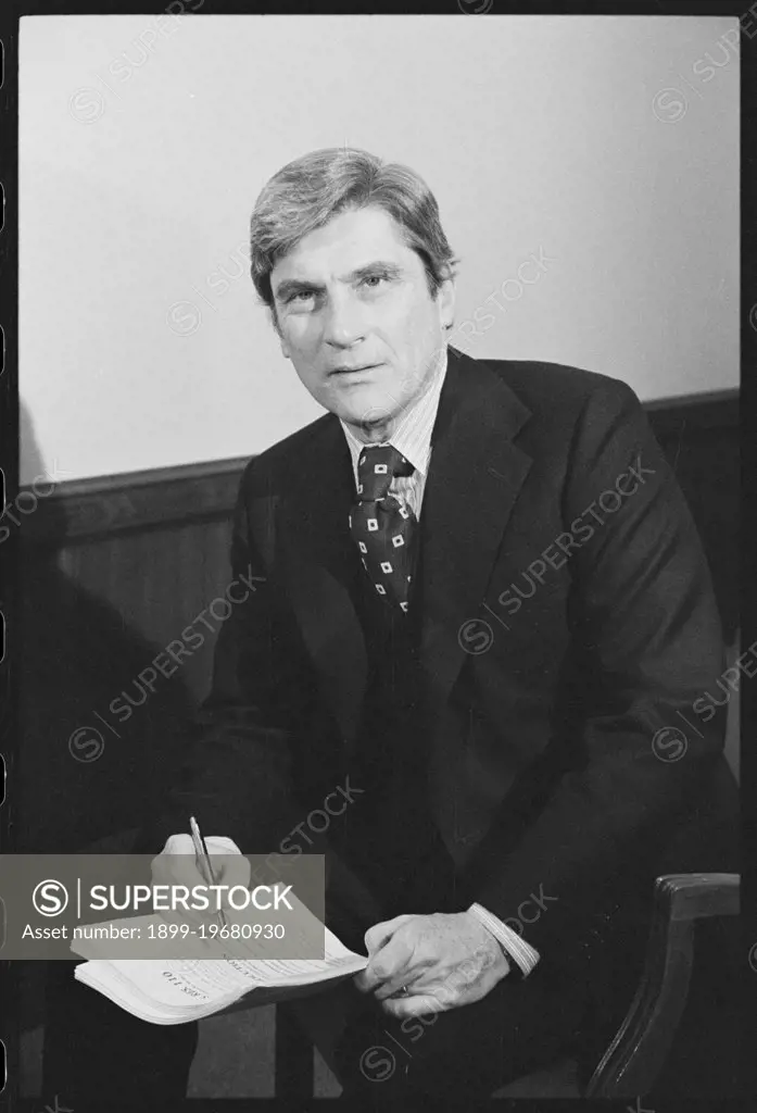 Portrait of Senator John William Warner III (1927-), Republican senator of Virginia, Washington, DC, 1/19/1979. (Photo by Warren K Leffler/US News & World Report Collection/GG Vintage Images/UIG)