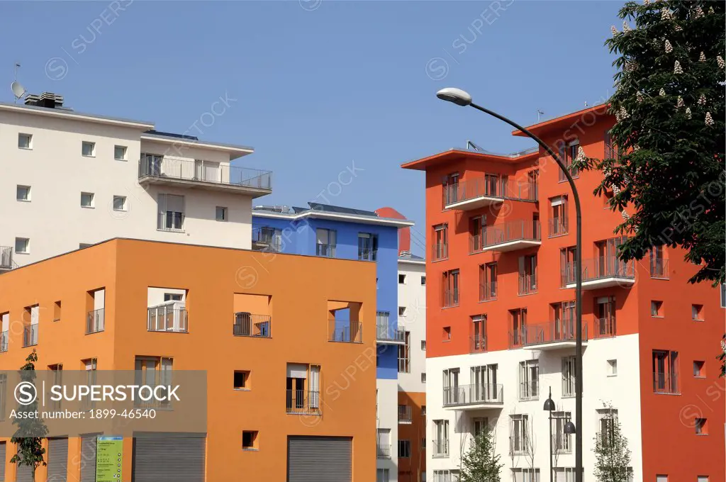 Olympic Village, Turin, by Rosenthal Giorgio, Camerana Benedetto, 2006 - 21st Century, . Italy: Piemonte: Turin: Lingotto district. Foreshortened view Olympic village district eco-friendly facilities contemporary architecture geometry shape color