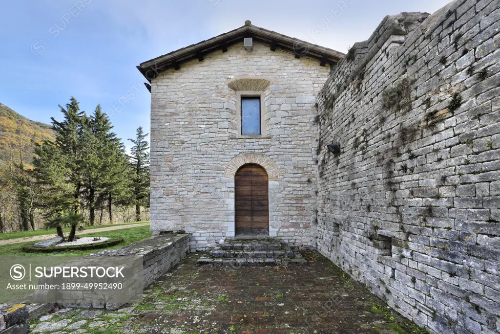Cagli (Italy, Marche, province of Persao-Urbino), Abbadia di Naro. Abbey of Santa Maria Nuova di Naro (XII century)
