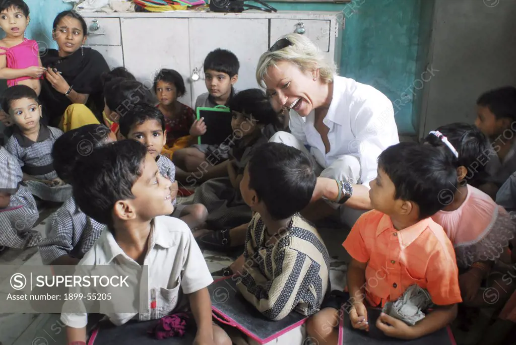 Children At Amrae An Ngo At Nehru Nagar, Golibar Slum, Santacruz, Bombay Mumbai, Maharashtra, India