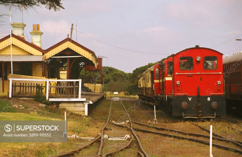 Bellarine Railway, a narrow gauge (3' 6"") line with steam and diesel locomotives driven by volunteers on a 16-km journey between Queenscliff and Drysdale, Queenscliff, Bellarine Peninsula, Victoria, Australia. 01/11/2004