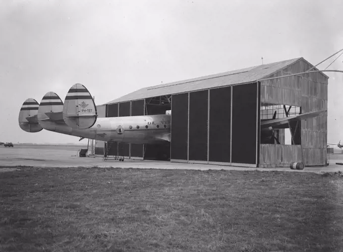  'Nose-Hangar' KLM Schiphol / Date October 28, 1947 / Location Amsterdam, Noord-Holland.