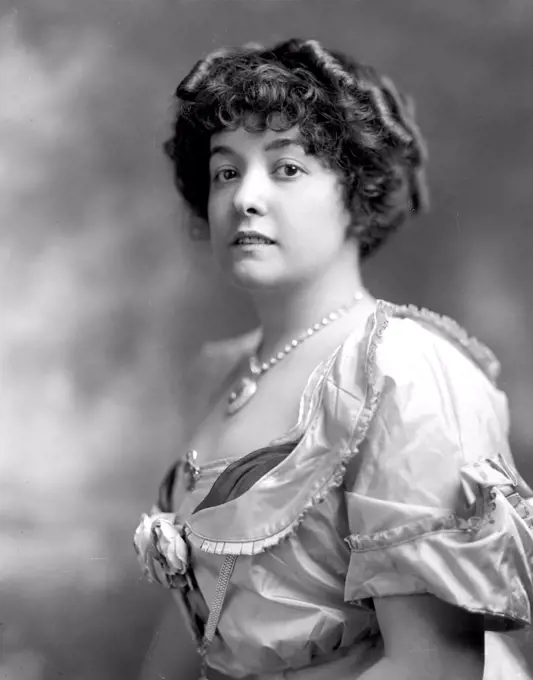 Millicent Hearst portrait circa early 1900s. 