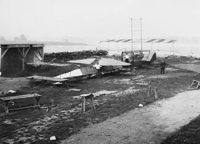 Early aviation history - Meckler-Allen Aeroplane - A biplane intended for transatlantic flight, built by John J. Meckler and C.A. Allen (or Allen Canton)   ca. 1912. 