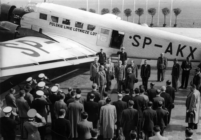 LOT Polish Airlines, Okcie airport, Junkers Ju-52 aircraft, participants at a ceremony ca. 1939. 