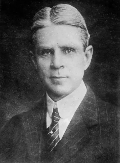 Date: 1910-1915 - Dr. L. Emmett Holt . 