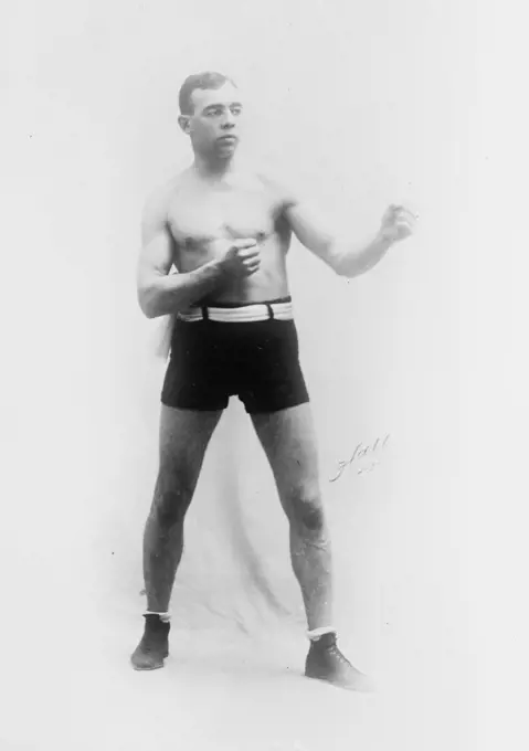 Date: 1910-1915 - Boxer Porky Flynn. 