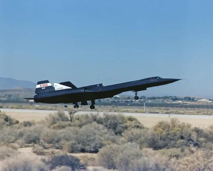 A NASA SR-71 takes off Oct. 31, making its first flight as part of the NASA/Rocketdyne/Lockheed Martin Linear Aerospike SR-71 Experiment (LASRE) at NASA's Dryden Flight Research Center, Edwards, California. The SR-71 took off at 8:31 a.m. PST. The aircraft flew for one hour and fifty minutes, reaching a maximum speed of Mach 1.2 before landing at Edwards at 10:21 a.m. PST, successfully validating the SR-71/linear aerospike experiment configuration.  The goal of the first flight was to evaluate the aerodynamic characteristics and the handling of the SR-71/linear aerospike experiment configuration. The engine was not fired during the flight.. 