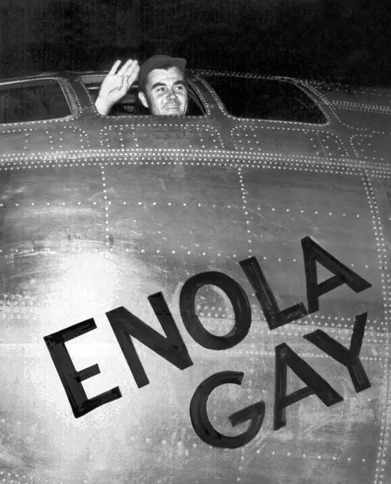 Japan/USA: Colonel Paul Tibbets waving from the Enola Gay's cockpit before taking off for the bombing of Hiroshima, 6 August 1945