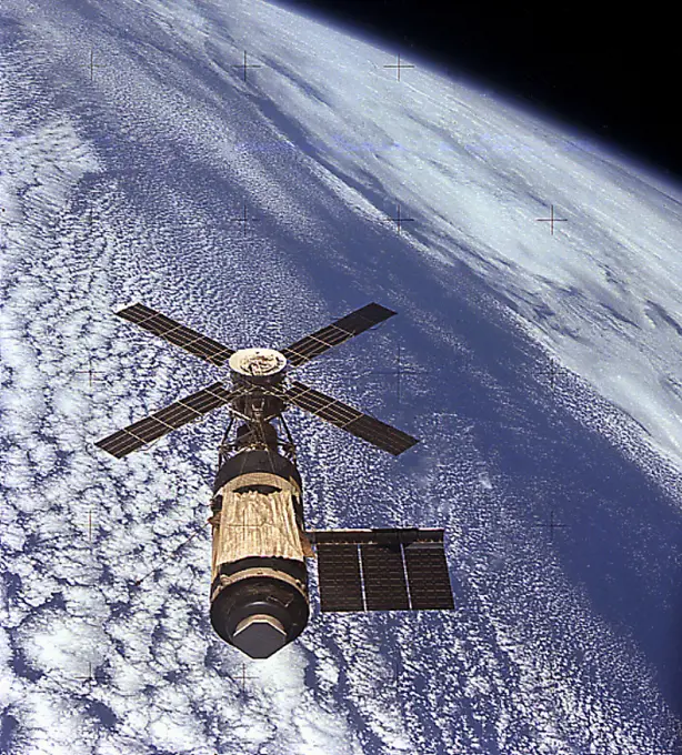 This view of Skylab in orbit was taken by the Skylab 4 (the last Skylab mission) crew. (cropped from right)