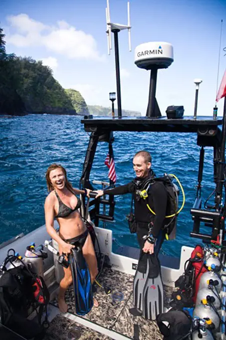 North Shore Explorers  frontier scuba diving on the rugged North Maui Shore  Maui  Hawaii  USA