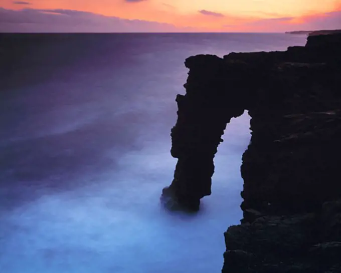 Holei Sea Arch  Hawaii Volcanoes National Park  Big Island of Hawaii