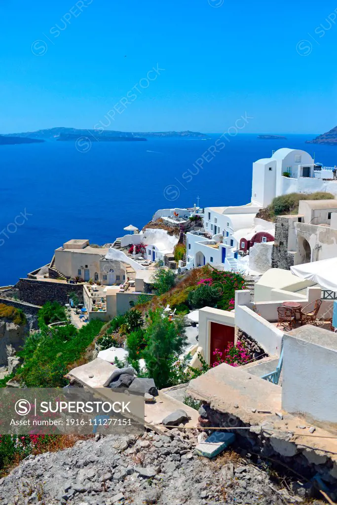 Hillside buildings in Oia, Santorini, Greek Islands, Greece