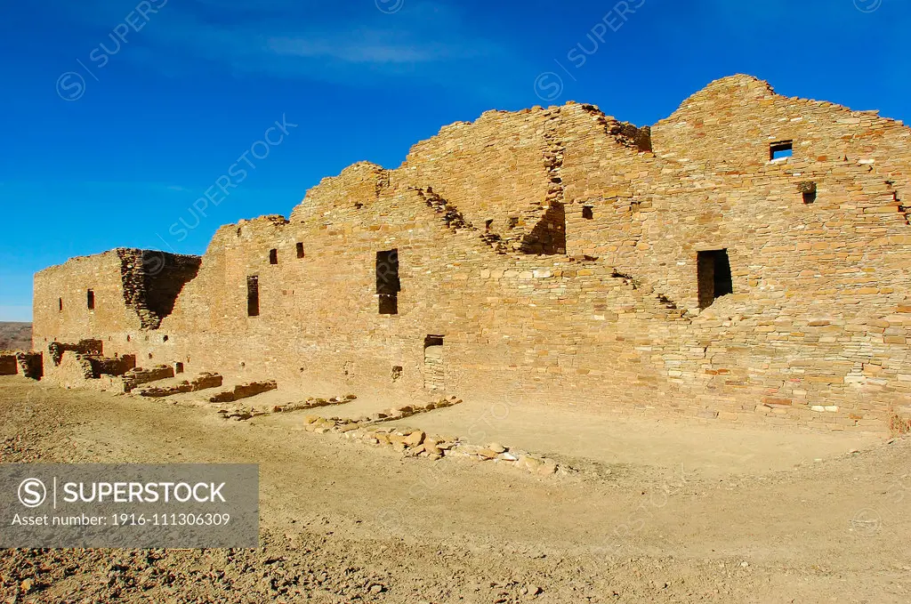 South Wall and Buttress Pueblo del Arroyo Chacoan Great House