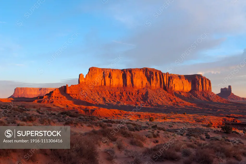 Sentinel Mesa at Sunrise, Monument Valley Navajo Tribal Park, Navajo Nation Reservation, Utah/Arizona Border