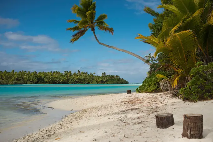 Aitutaki. Cook Island. Polynesia. South Pacific Ocean. Beach in One Foot Island. One Foot Island is asmall island in the district of Aitutaki of the Cook Islands in Australia. It is also known as Tapuaetai and is one of 22 islands of the atoll. You can only reach this island via a short boat trip from the main island. It is said that One Foot Island gives the visitors the best view of the Aitutaki lagoon. It was awarded Australia’s Leading Beach” at the World Travel Awards held in Sydney in Jun