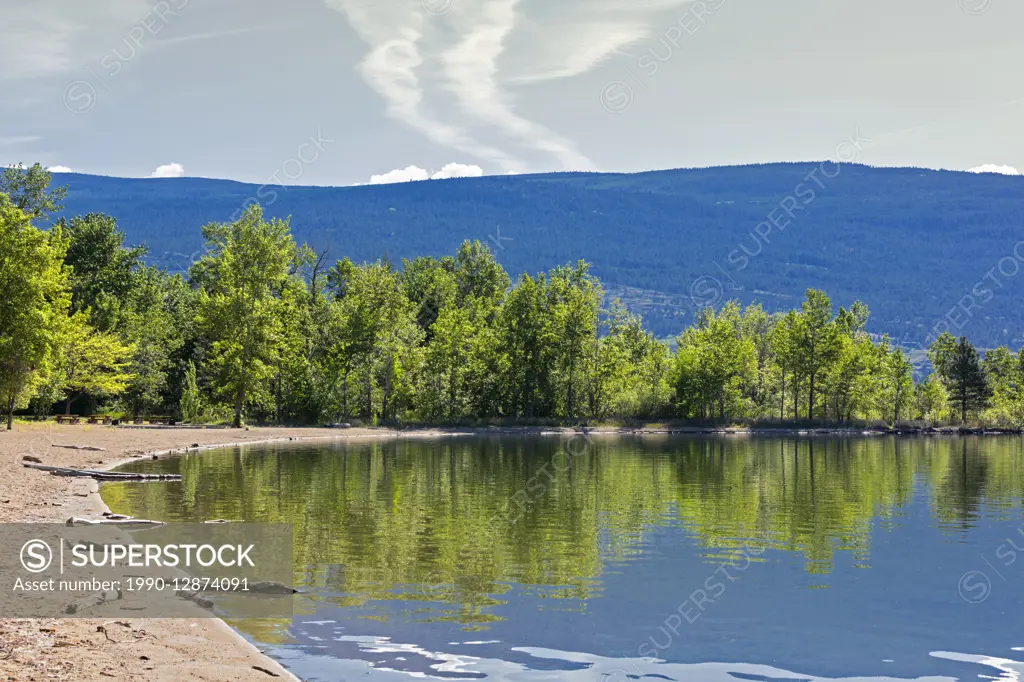 Sun-Oka Beach Provincial Park, Okanagan Lake, Okanagan Valley, British Columbia, Canada