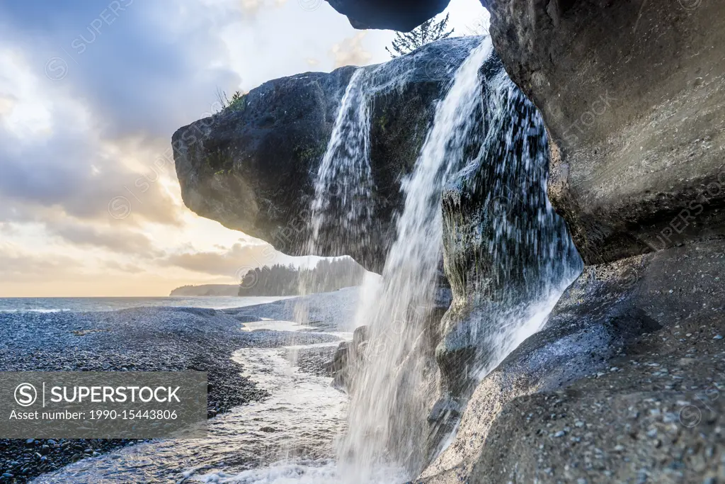 Waterfall, Sandcut Beach, Jordan River Regional Park, Vancouver Island, British Columbia, Canada