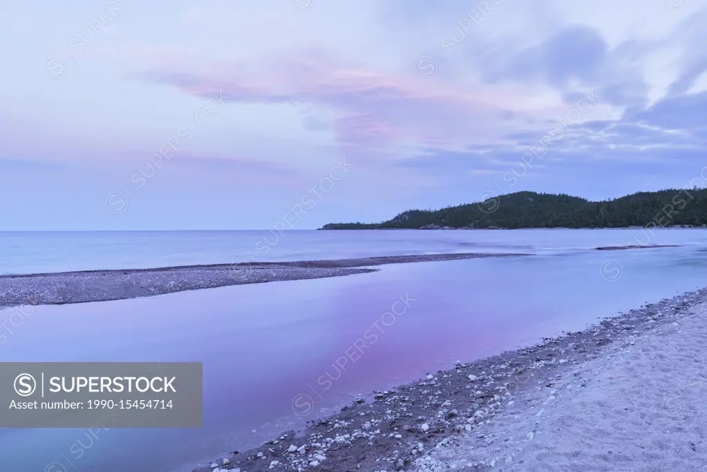 Old Woman Bay on Lake Superior in Lake Superior Provincial Park, Ontario, Canada.