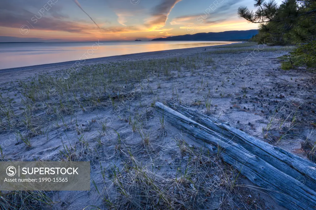 Agawa Bay at sunset, Lake Superior, Lake Superior Provincial Park, Ontario, Canada