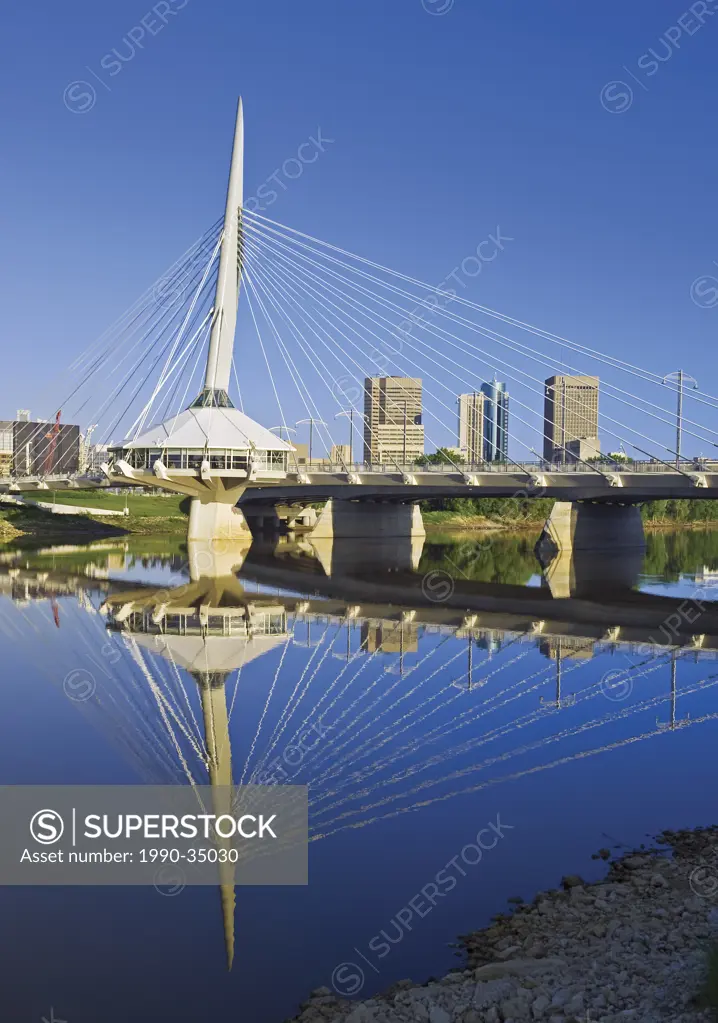 Winnipeg skyline from St. Boniface showing the Esplanade Riel bridge, Manitoba, Canada