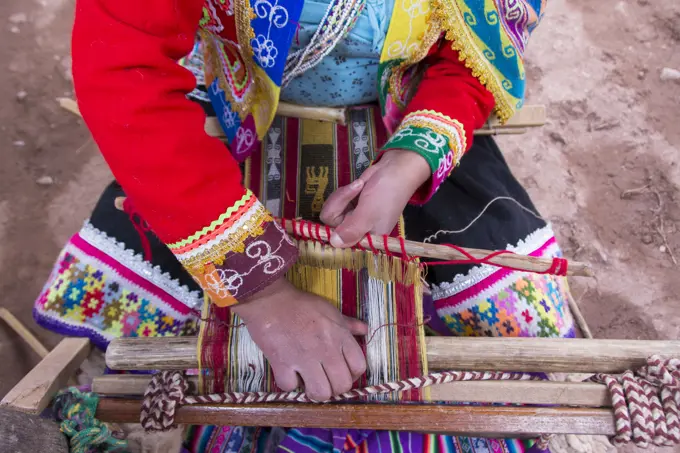 Traditional weaving, Pisac, Peru