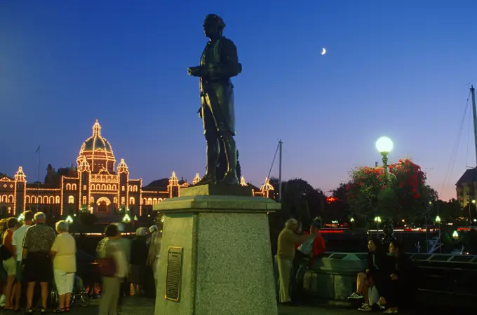 Parliament Buildings at night with Captain Cook Statue, Victoria, Vancouver Island, British Columbia, Canada