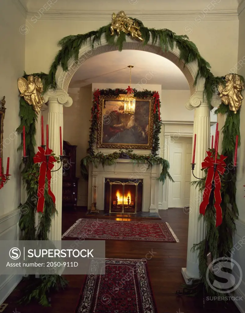 Interior of a house decorated with Christmas ornaments, Lucado House, Diamond Hill, Lynchburg, Virginia, USA