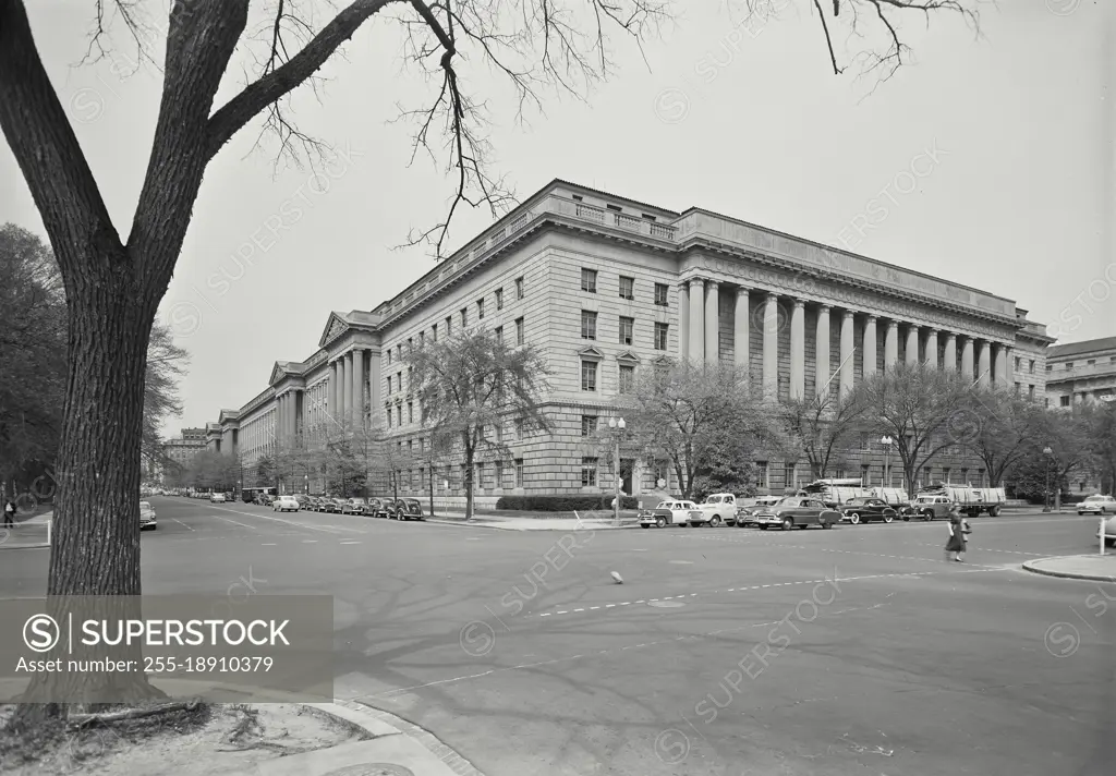 Vintage photograph. Department of Commerce Building on Constitution Avenue