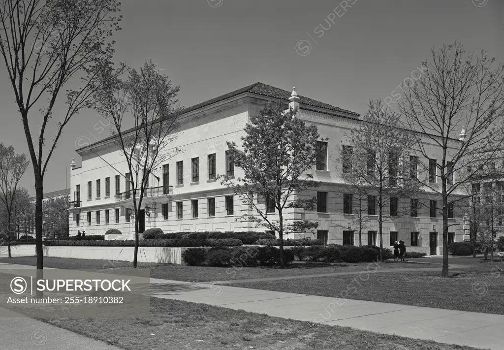 Vintage photograph. Secretarial to the Pan American Union, on Constitution Avenue