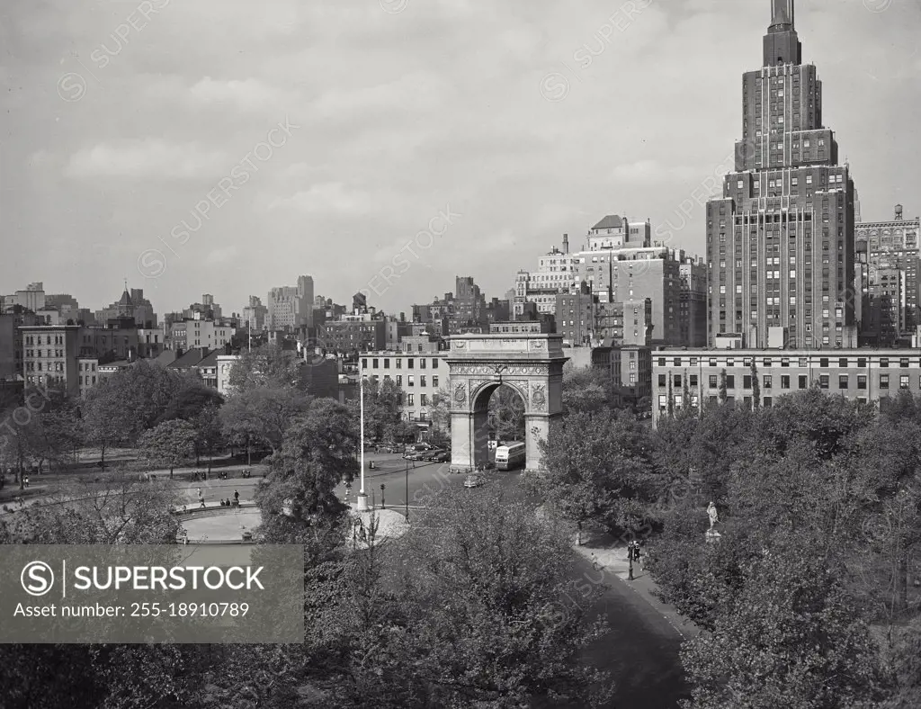 Vintage photograph. Wide view looking down onto Washington Square Arch in Washington Square Park