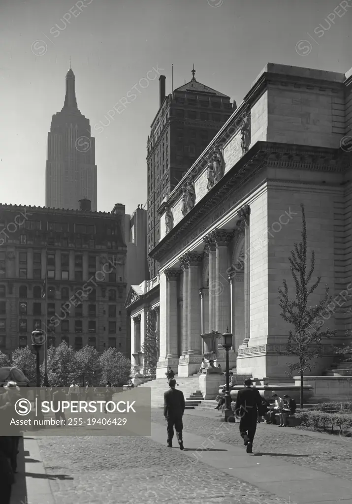 Vintage photograph. New York Public Library at 5th ave. and 42nd st.