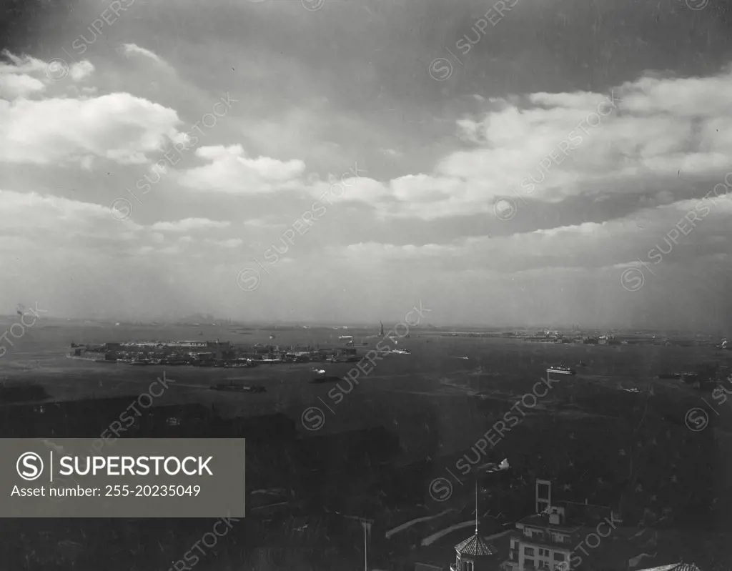 View of the New York Upper Harbor with clouds in sky