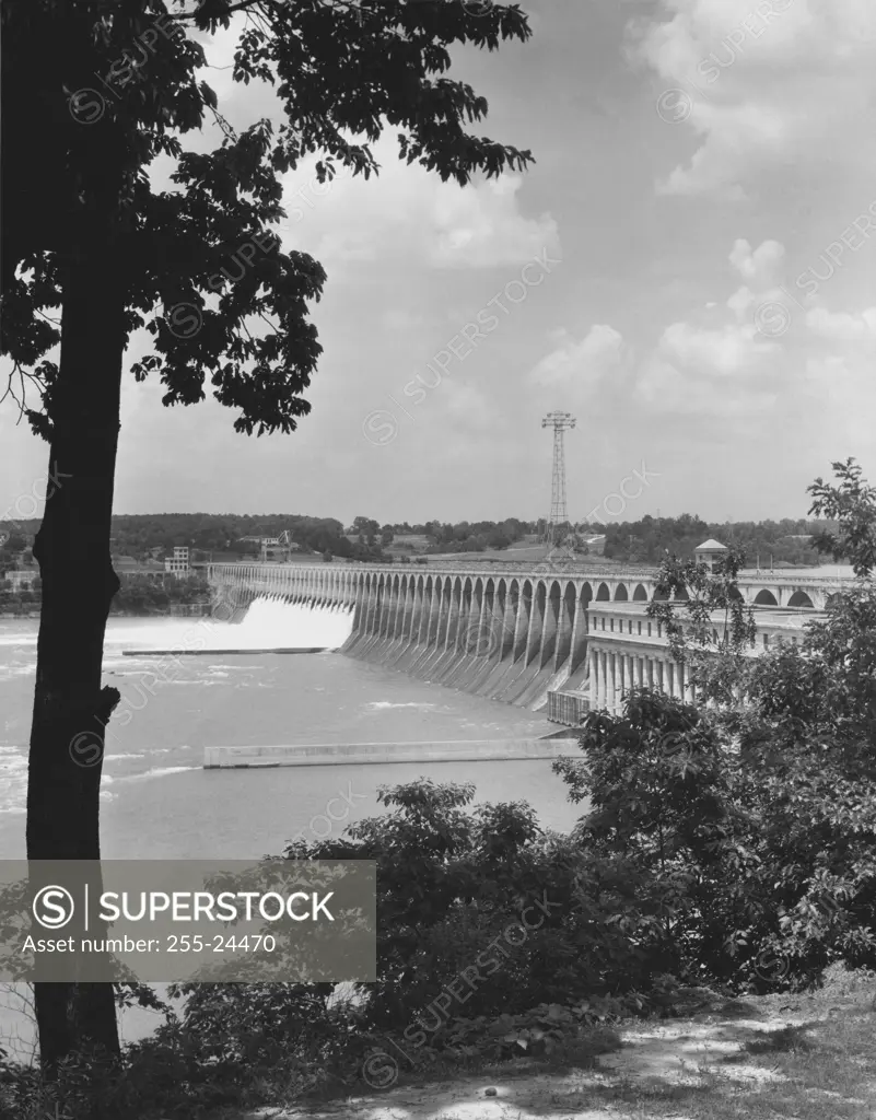 Hydroelectric Power Station on a river, Wilson Dam, Tennessee Valley Authority, Alabama, USA