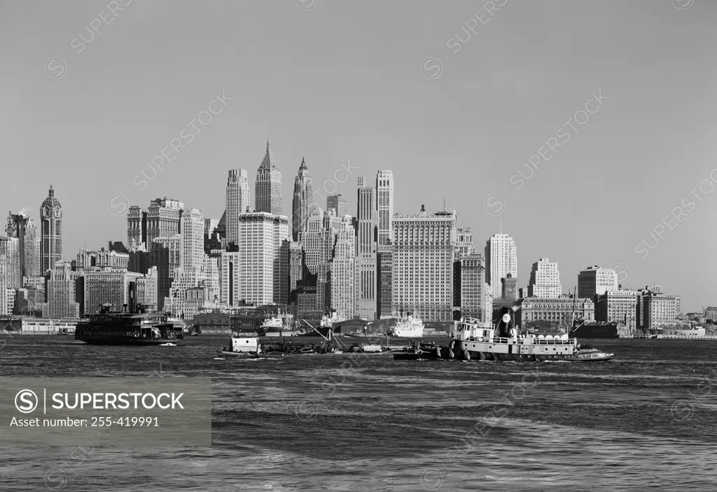 USA, New York State, New York City, Lower Manhattan skyline from Jersey side