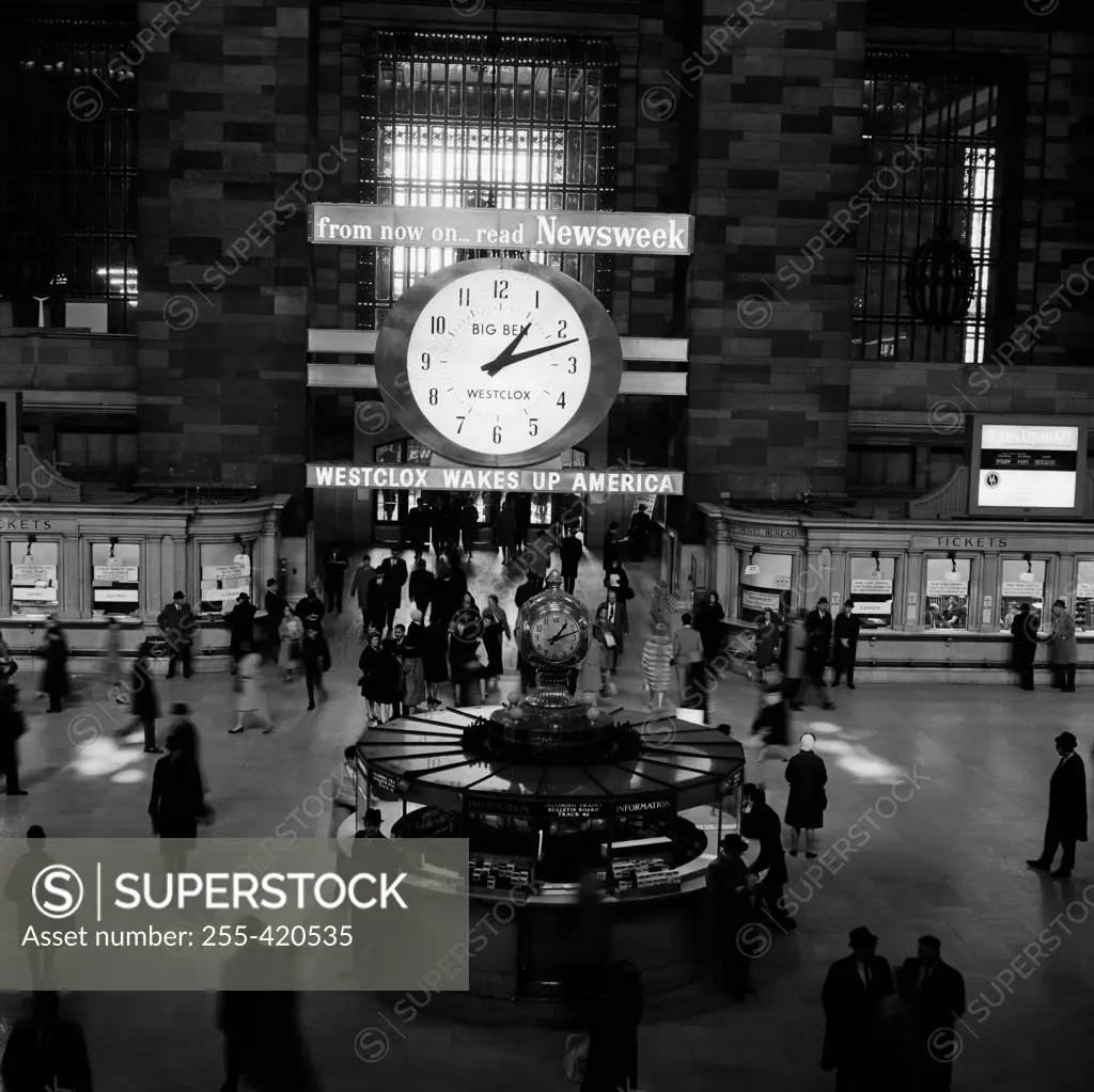 USA, New York City, Interior of Grand Central Terminal with commuters