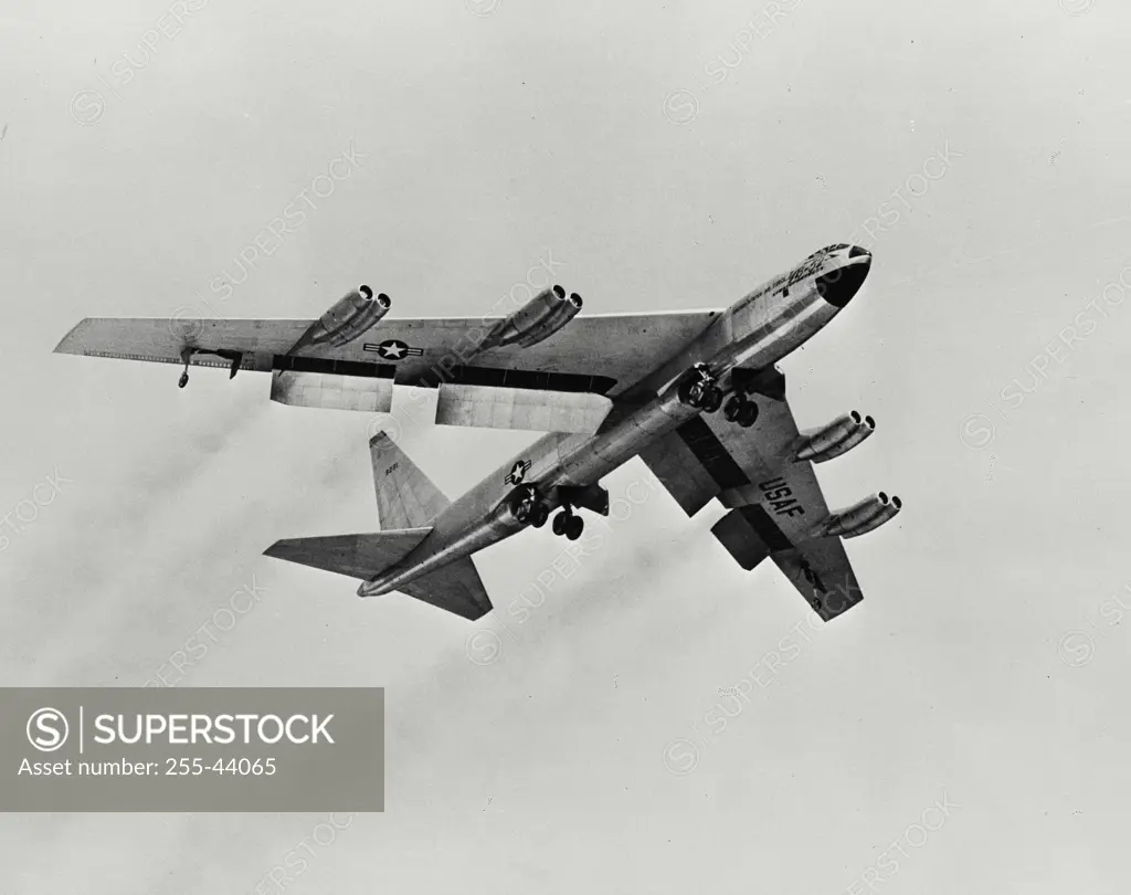 Vintage photograph. Boeing XB-52 Stratofortress, powered by eight J-57 Pratt and Whitney jet engines