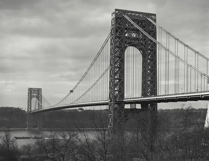 Vintage photograph. View of George Washington Bridge from the New York side