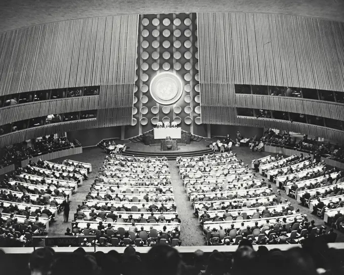 Vintage photograph. General view of a session of the UN General assembly