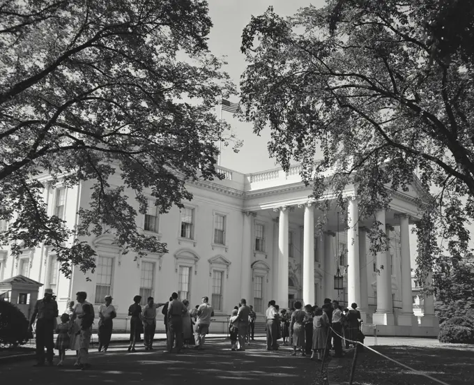 Vintage Photograph. Crowd gathered on lawn of White House.