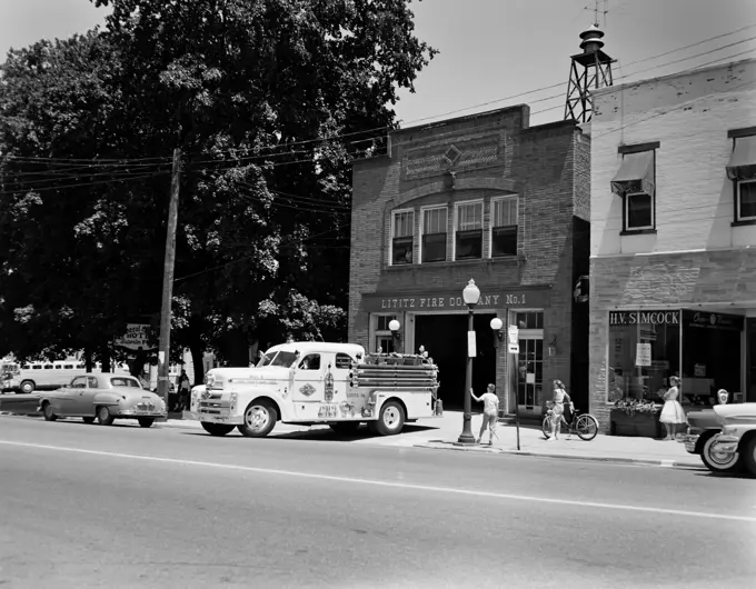 USA, Pennsylvania, Lititz, street scene