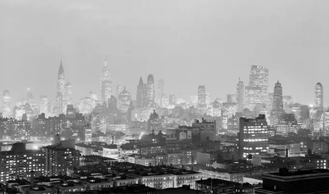 USA, New York State, New York City, View over city in Southwesterly direction showing Midtown area and Radio city