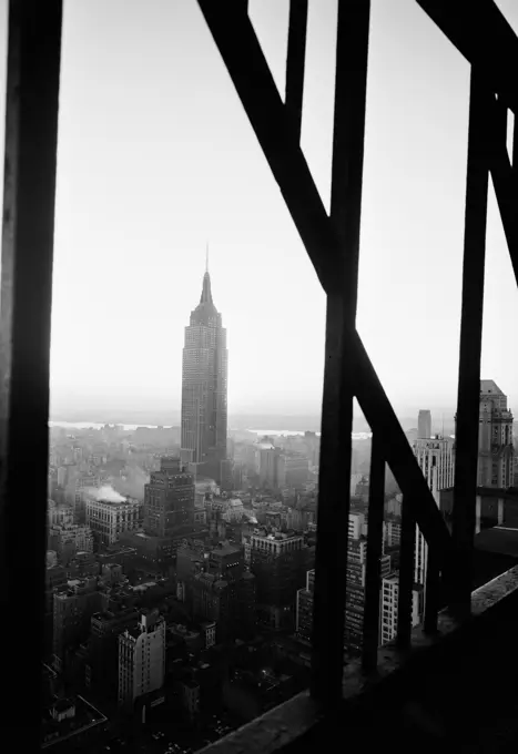 USA, New York State, New York City, view of Empire State building from midtown area