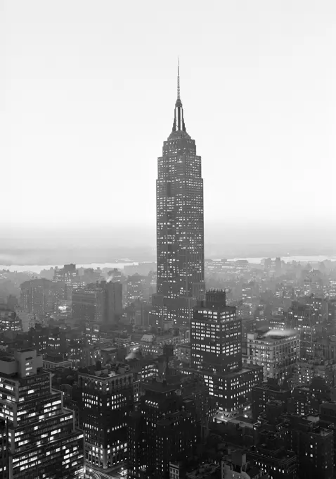 USA, New York State, New York City, Empire State building at dusk