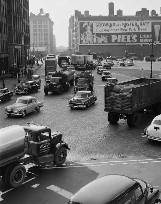 USA, New York State, New York City, traffic on Canal Street