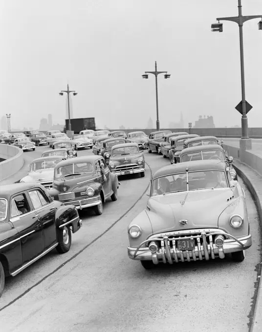 Heavy traffic on the broad ramp approach to the Lincoln Tunnel