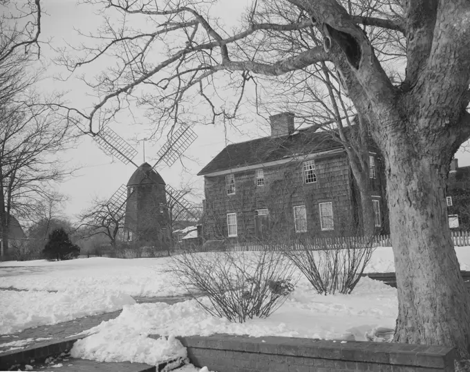 USA, New York, Long Island, East Hampton, Old wind mill